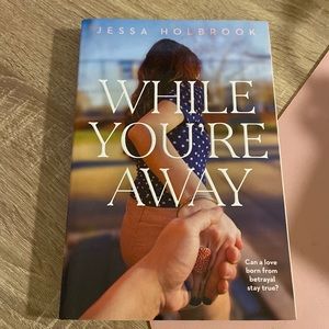 Paperback While you’re away by jessa Holbrook